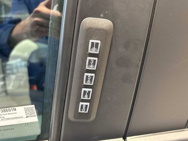 Certified 2022 Ford Maverick XLT w/ Equipment Group 300A Standard image 33