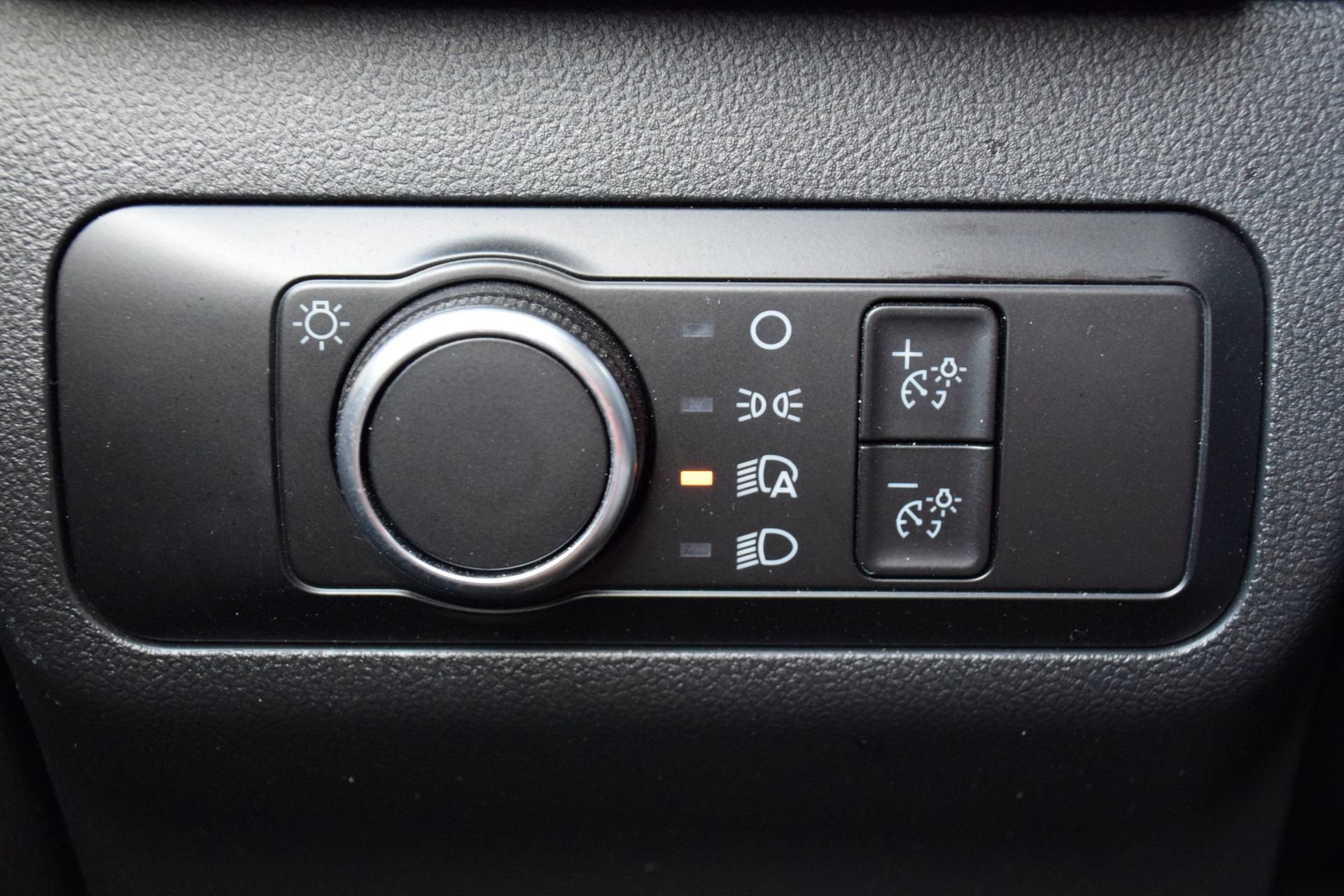 Certified 2025 Ford Escape Active FWD image 16
