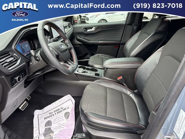 Certified 2023 Ford Escape ST-Line w/ Tech Pack #1 image 17