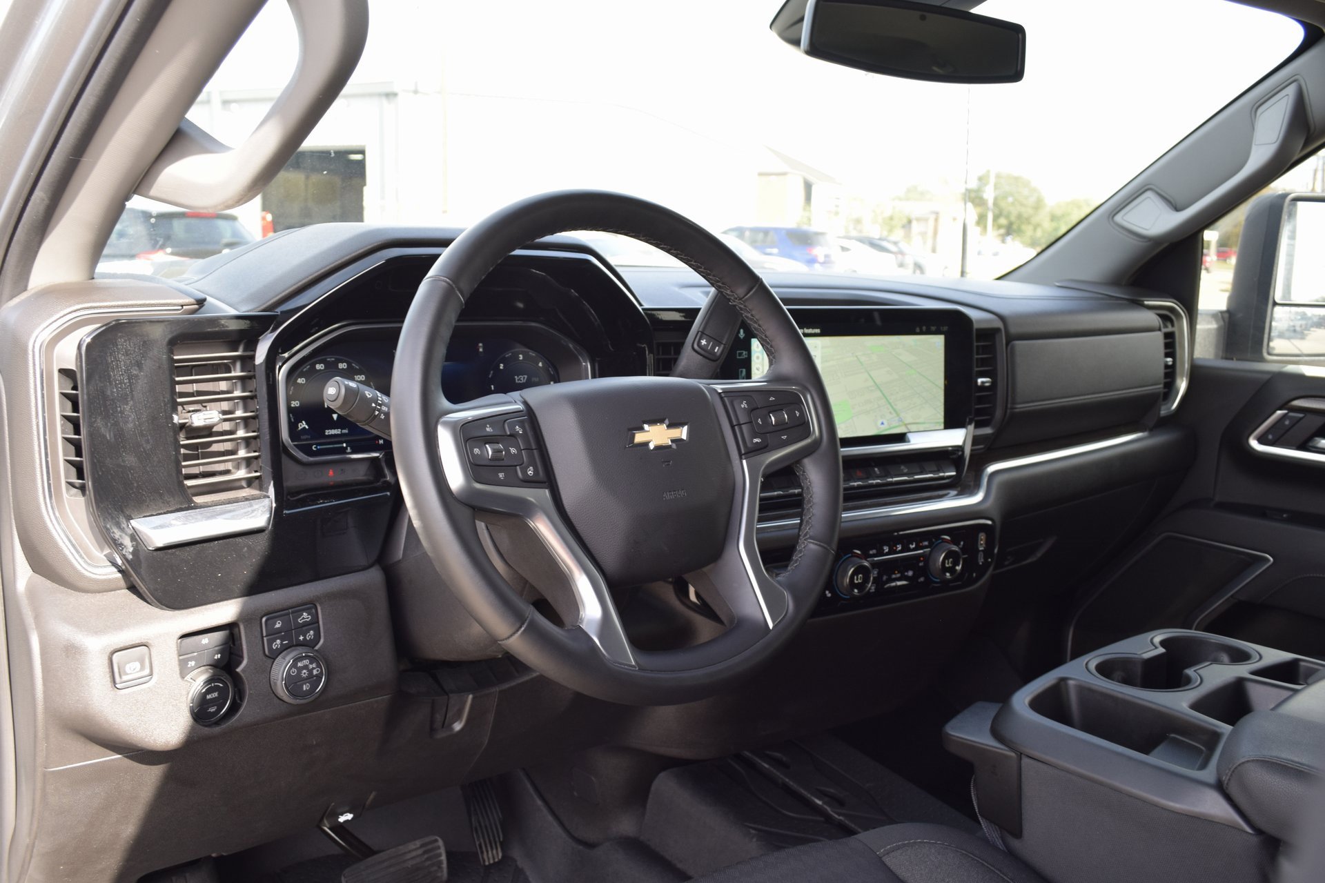 Used 2025 Chevrolet Silverado 2500 LT w/ Texas Edition image 18