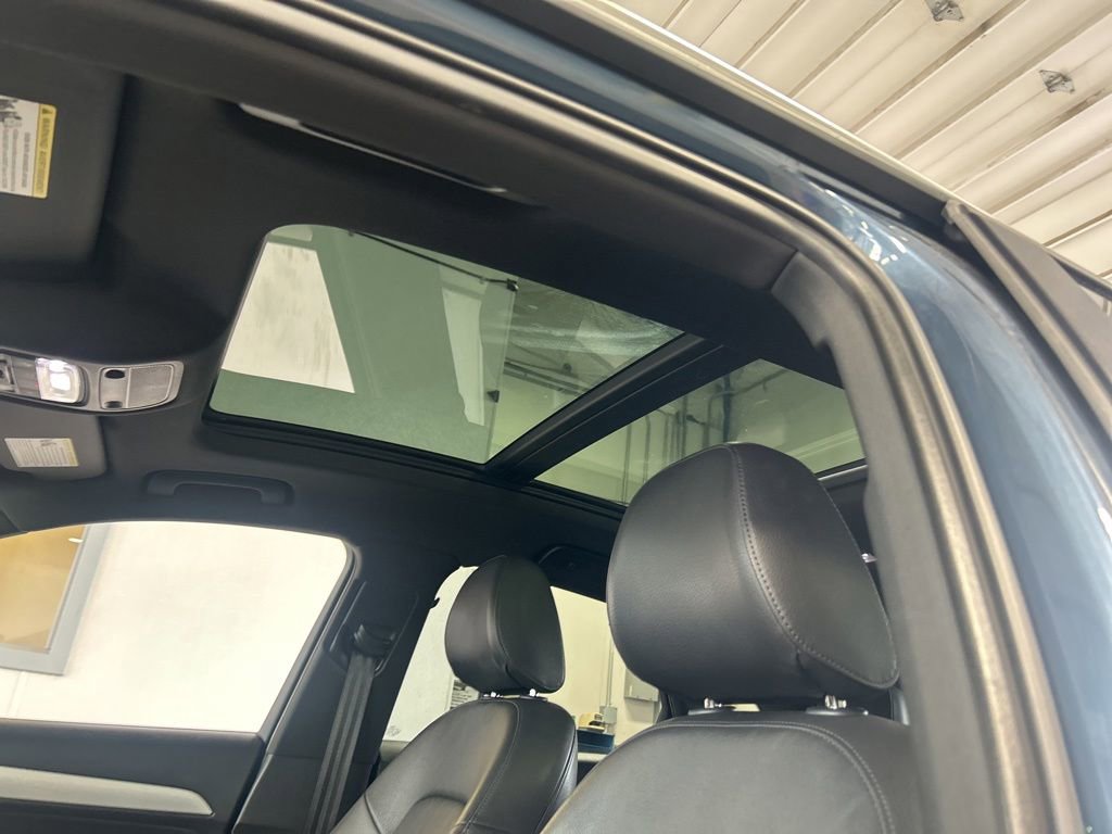 Used 2017 Audi Q3 2.0T Premium AWD/4WD image 5