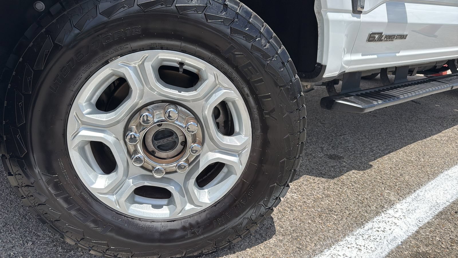 Certified 2025 Ford F250 XLT w/ FX4 Off-Road Package AWD/4WD image 28