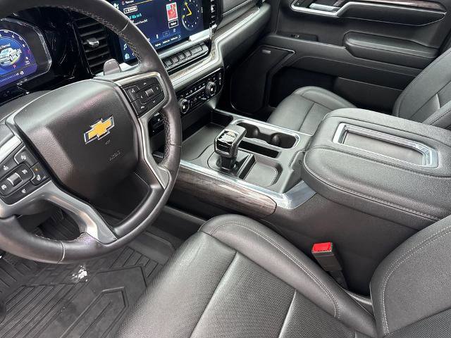 Used 2022 Chevrolet Silverado 1500 LTZ w/ Technology Package AWD/4WD image 9