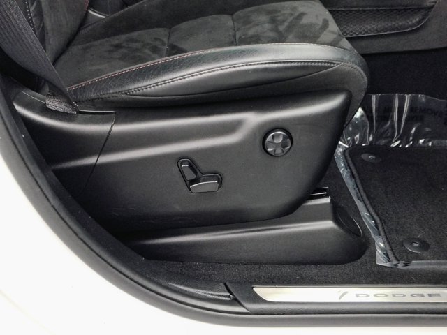 Used 2023 Dodge Durango R/T AWD/4WD image 33