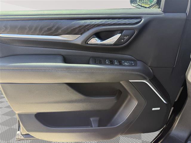 Used 2021 GMC Yukon Denali w/ Denali Premium Package AWD/4WD image 10
