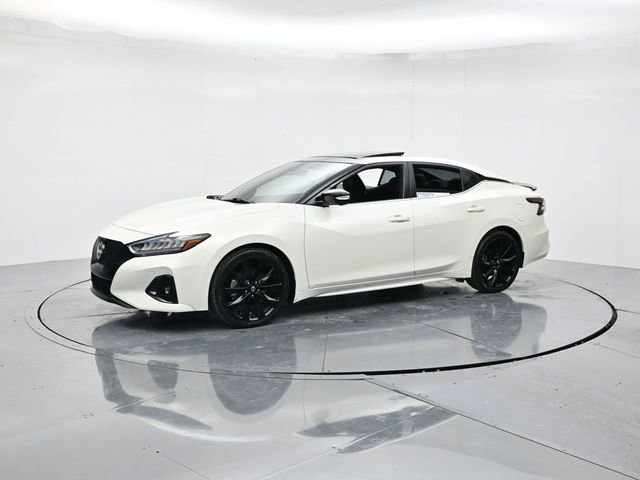 Used 2023 Nissan Maxima SR w/ Sport Mat Group image 5