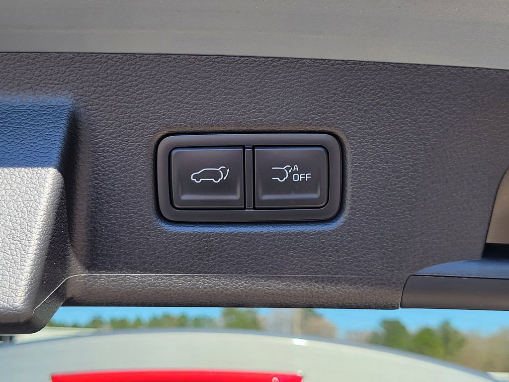 Used 2024 Kia Telluride EX w/ EX Captain's Chair Package image 14