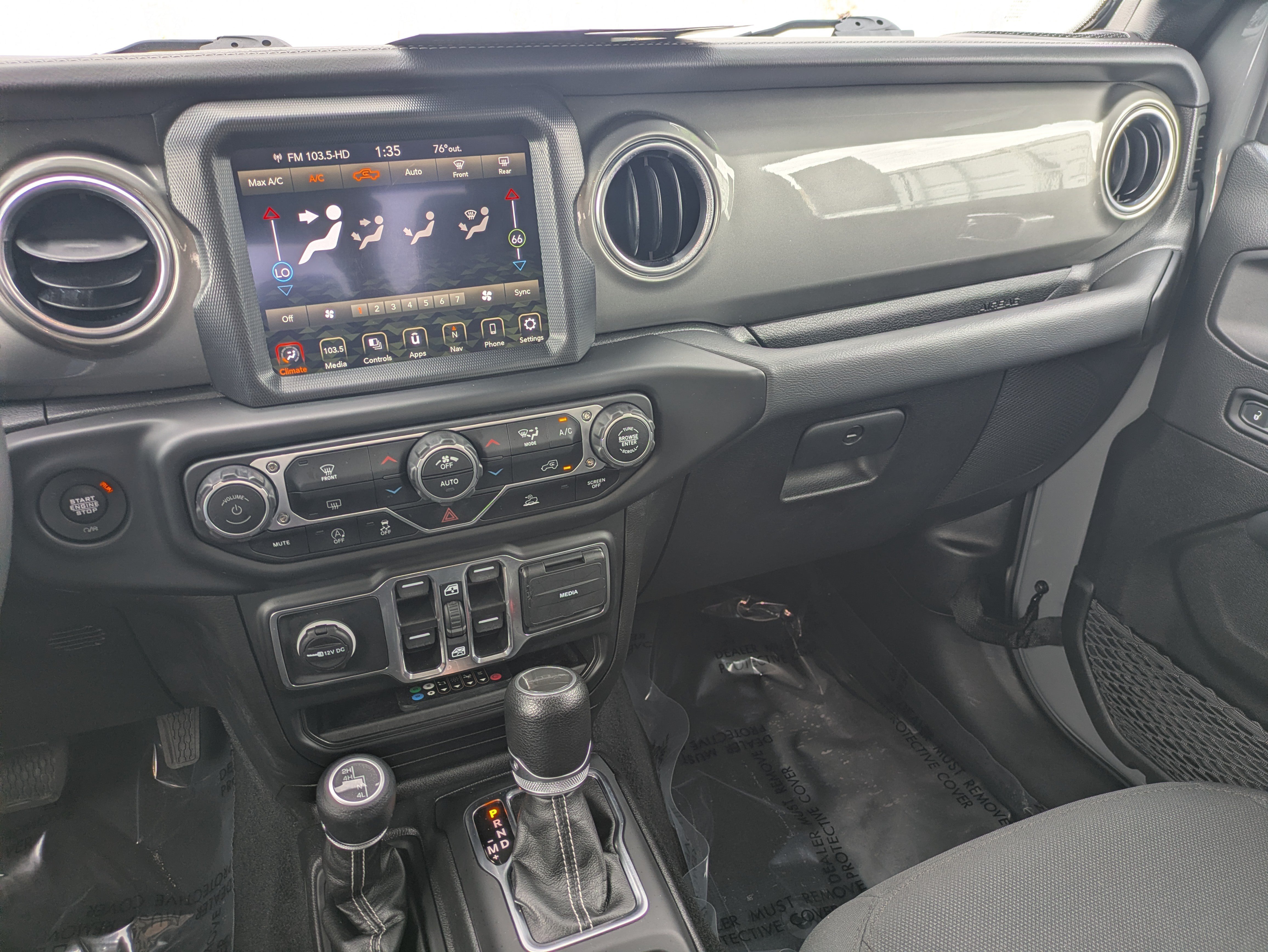 Used 2023 Jeep Gladiator Overland AWD/4WD image 31