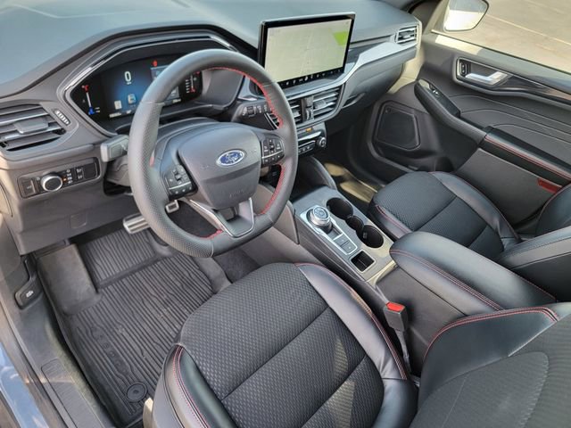 Certified 2023 Ford Escape ST-Line w/ Tech Pack #1 AWD/4WD image 19