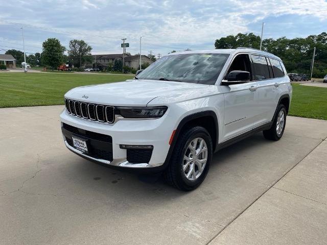 Used 2023 Jeep Grand Cherokee L Limited AWD/4WD image 2