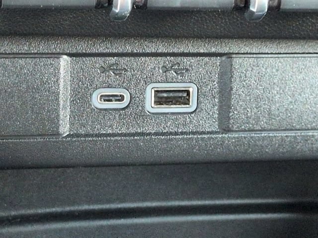 Used 2025 Chevrolet Colorado Z71 w/ Midnight Edition AWD/4WD image 27