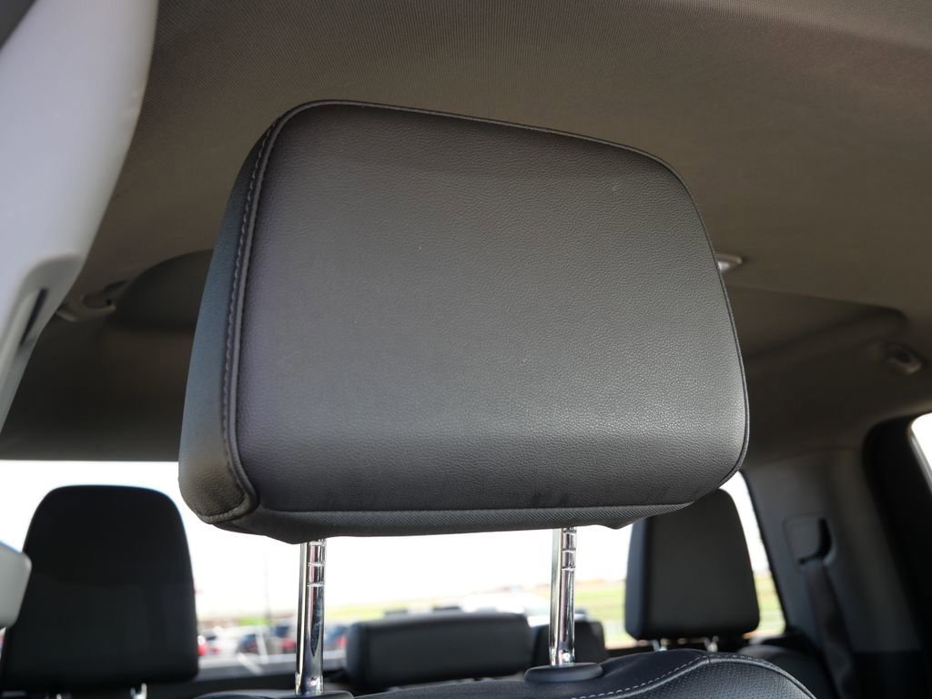 Used 2025 GMC Sierra 1500 SLT image 21