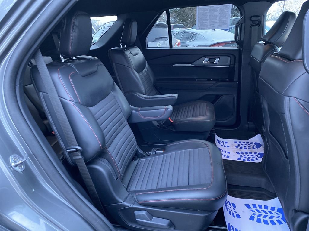 Certified 2025 Ford Explorer ST-Line image 43