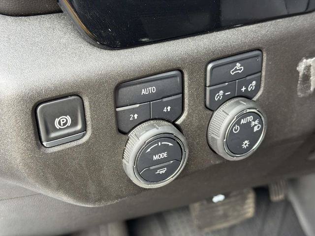 Used 2025 Chevrolet Silverado 1500 LT AWD/4WD image 19