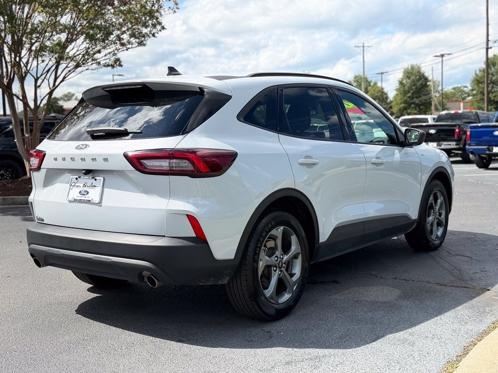 Certified 2025 Ford Escape ST-Line FWD image 7