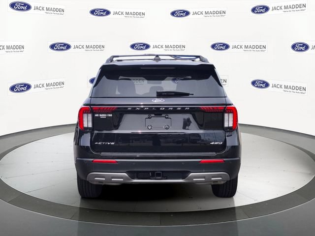 Certified 2025 Ford Explorer Active w/ Active Comfort Package AWD/4WD image 4
