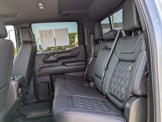 Used 2024 GMC Sierra 1500 AT4 w/ Technology Package AWD/4WD image 14