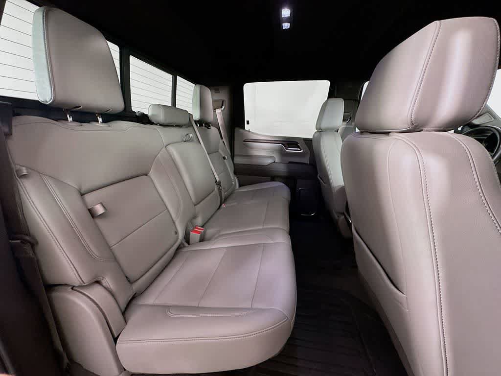 Used 2022 GMC Sierra 1500 SLT w/ SLT Premium Plus Package AWD/4WD image 32