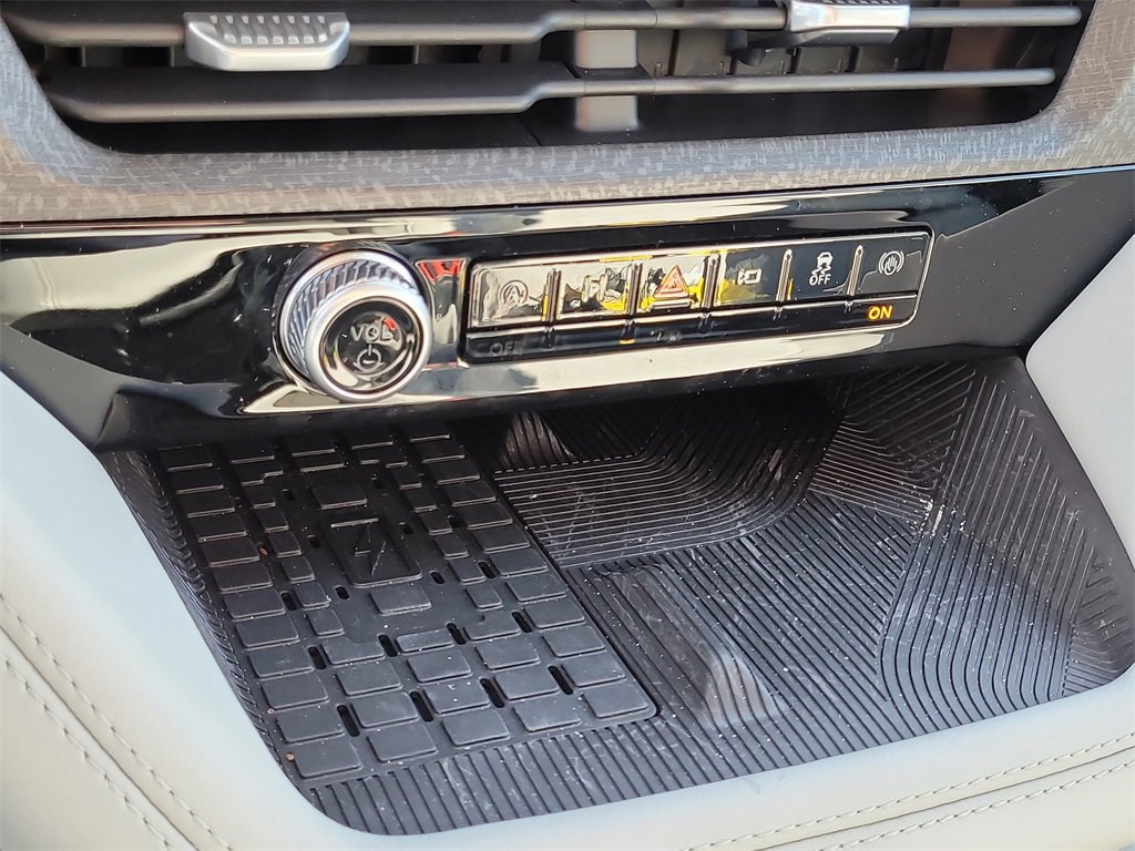 Certified 2025 Ford Explorer Platinum w/ Ultimate Package image 27