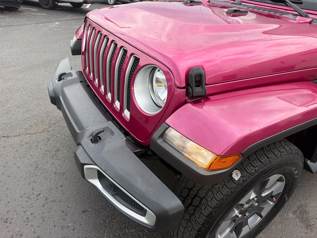 Used 2022 Jeep Wrangler Unlimited Sahara AWD/4WD image 17