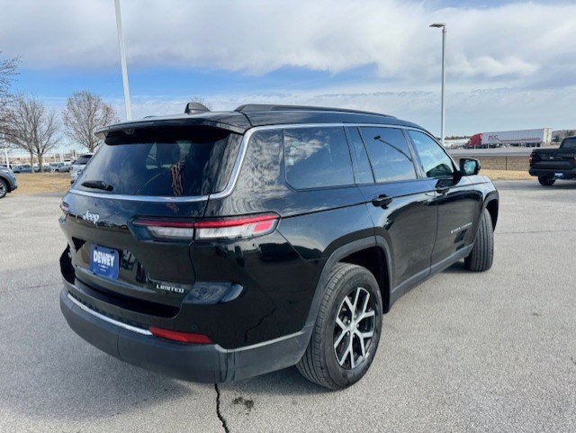 Used 2024 Jeep Grand Cherokee L Limited w/ Luxury Tech Group II image 5