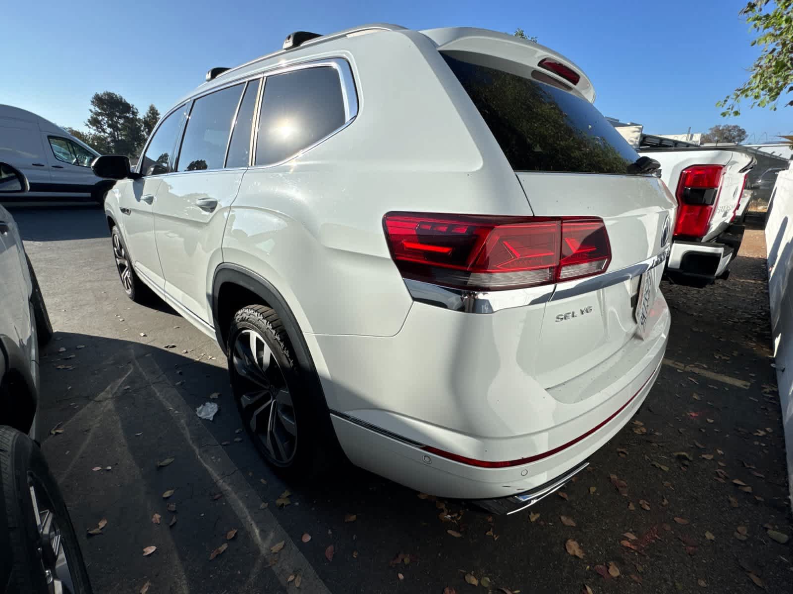 Used 2021 Volkswagen Atlas SEL Premium AWD/4WD image 5