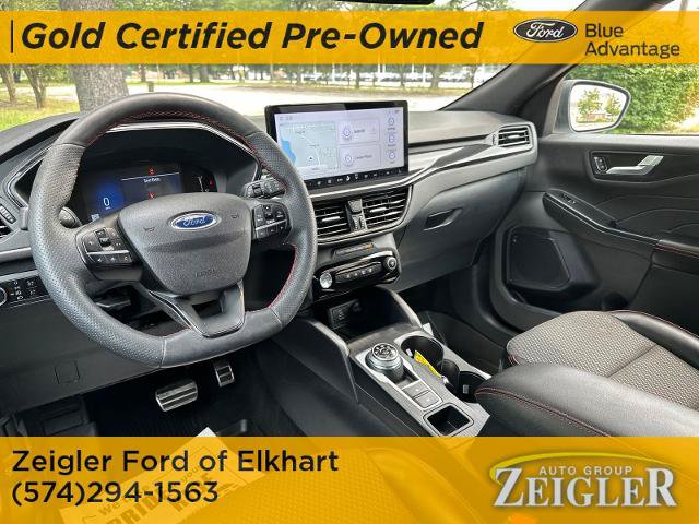 Certified 2023 Ford Escape ST-Line w/ Tech Pack #1 AWD/4WD image 3