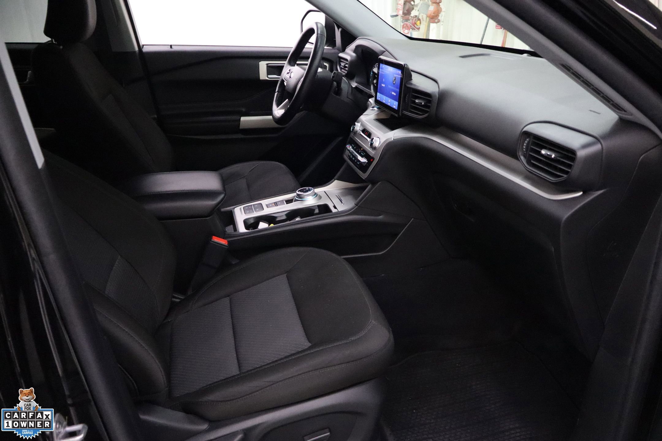 Certified 2023 Ford Explorer XLT image 30