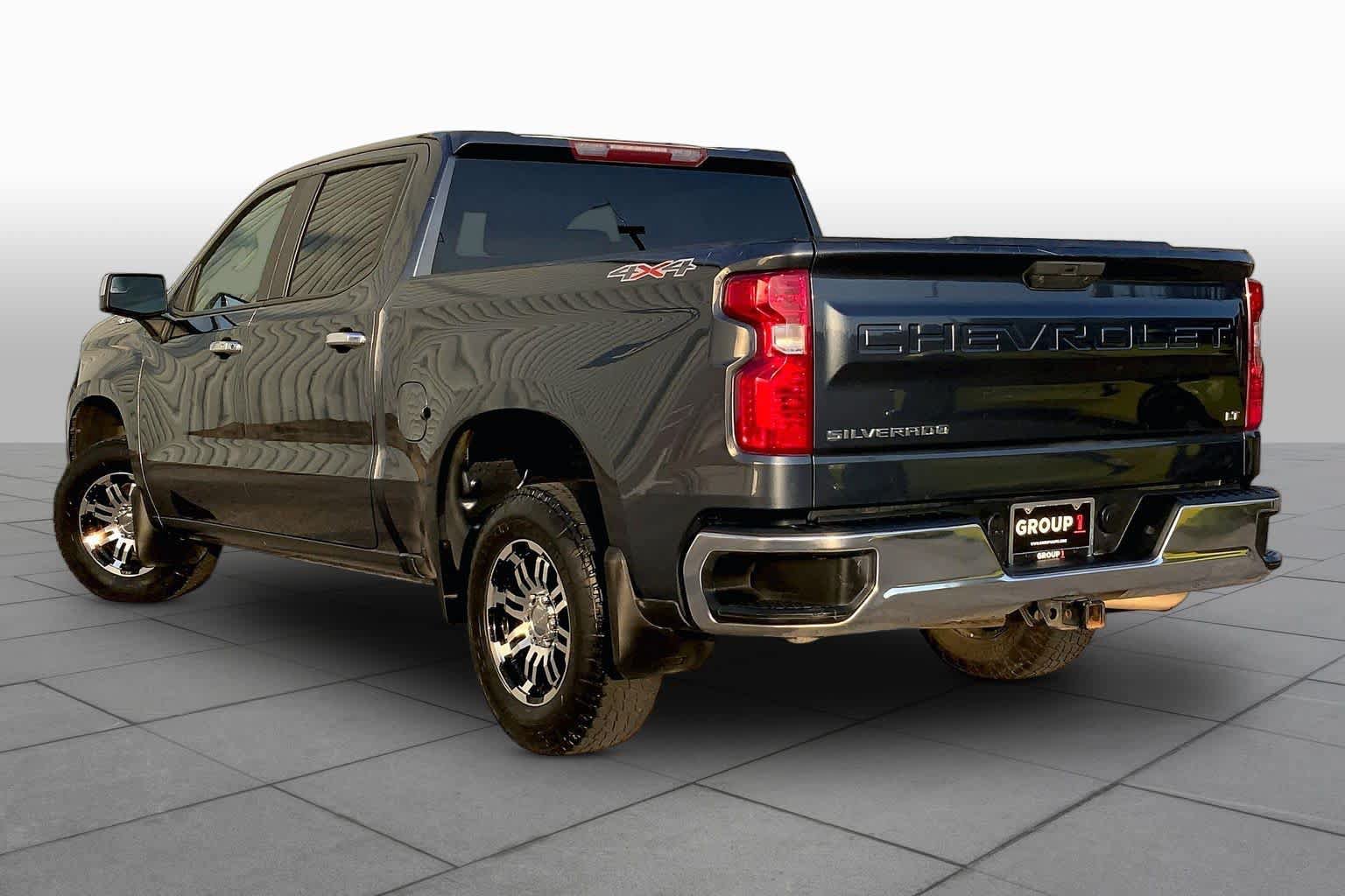Used 2021 Chevrolet Silverado 1500 LT AWD/4WD image 12