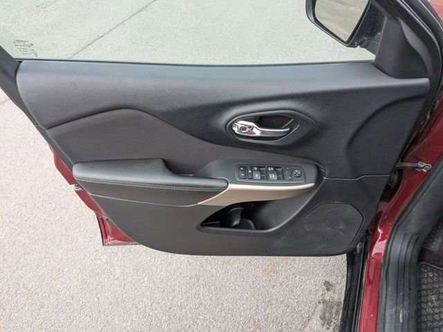 Used 2018 Jeep Cherokee Latitude image 6