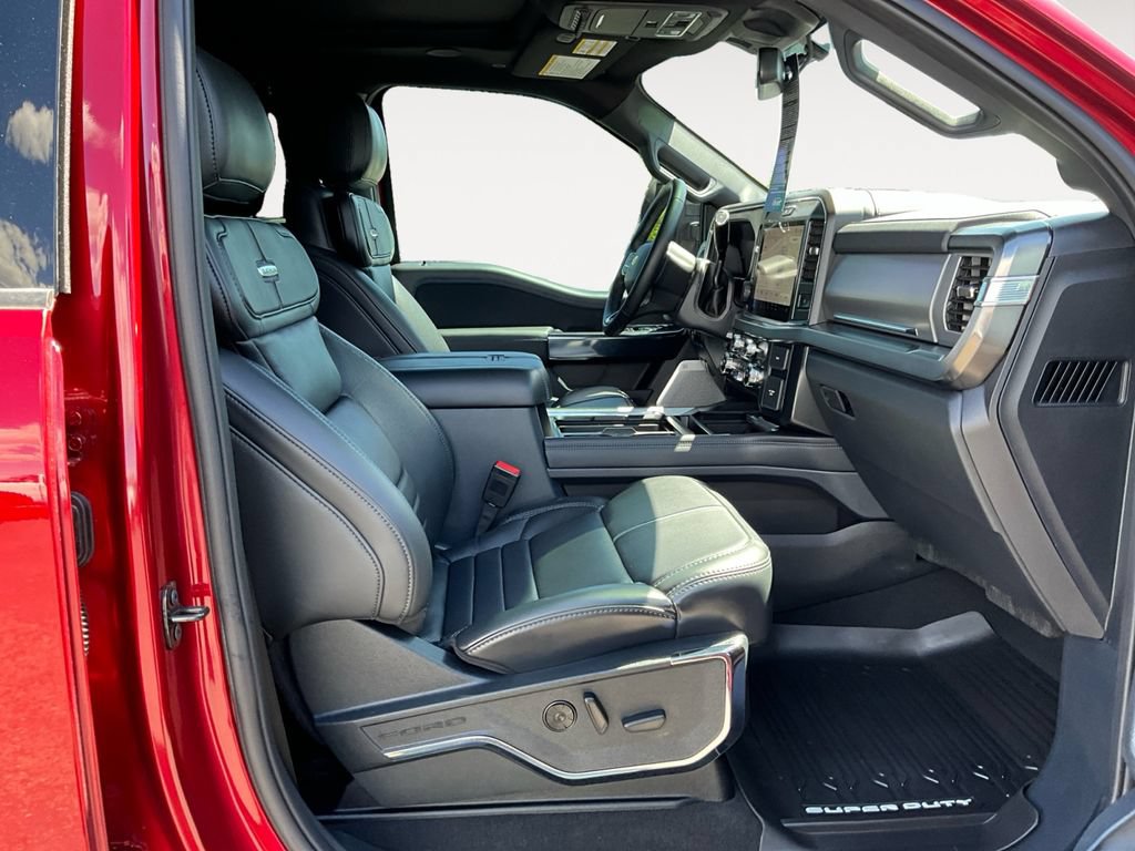 Certified 2025 Ford F350 Platinum AWD/4WD image 10