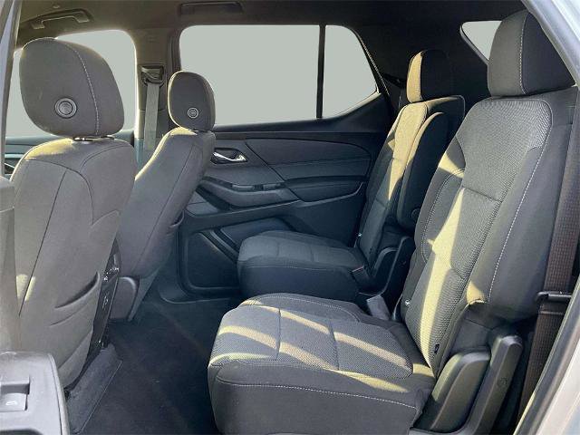 Used 2022 Chevrolet Traverse LT image 21