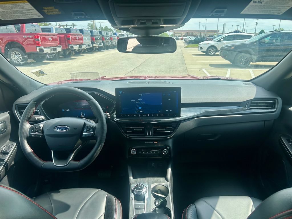 Certified 2025 Ford Escape ST-Line Elite w/ Premium Technology Package AWD/4WD image 33
