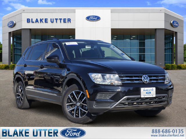 Used 2021 Volkswagen Tiguan SE w/ Panoramic Sunroof Package FWD image 1