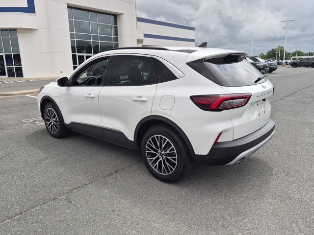 Certified 2023 Ford Escape SE FWD image 6