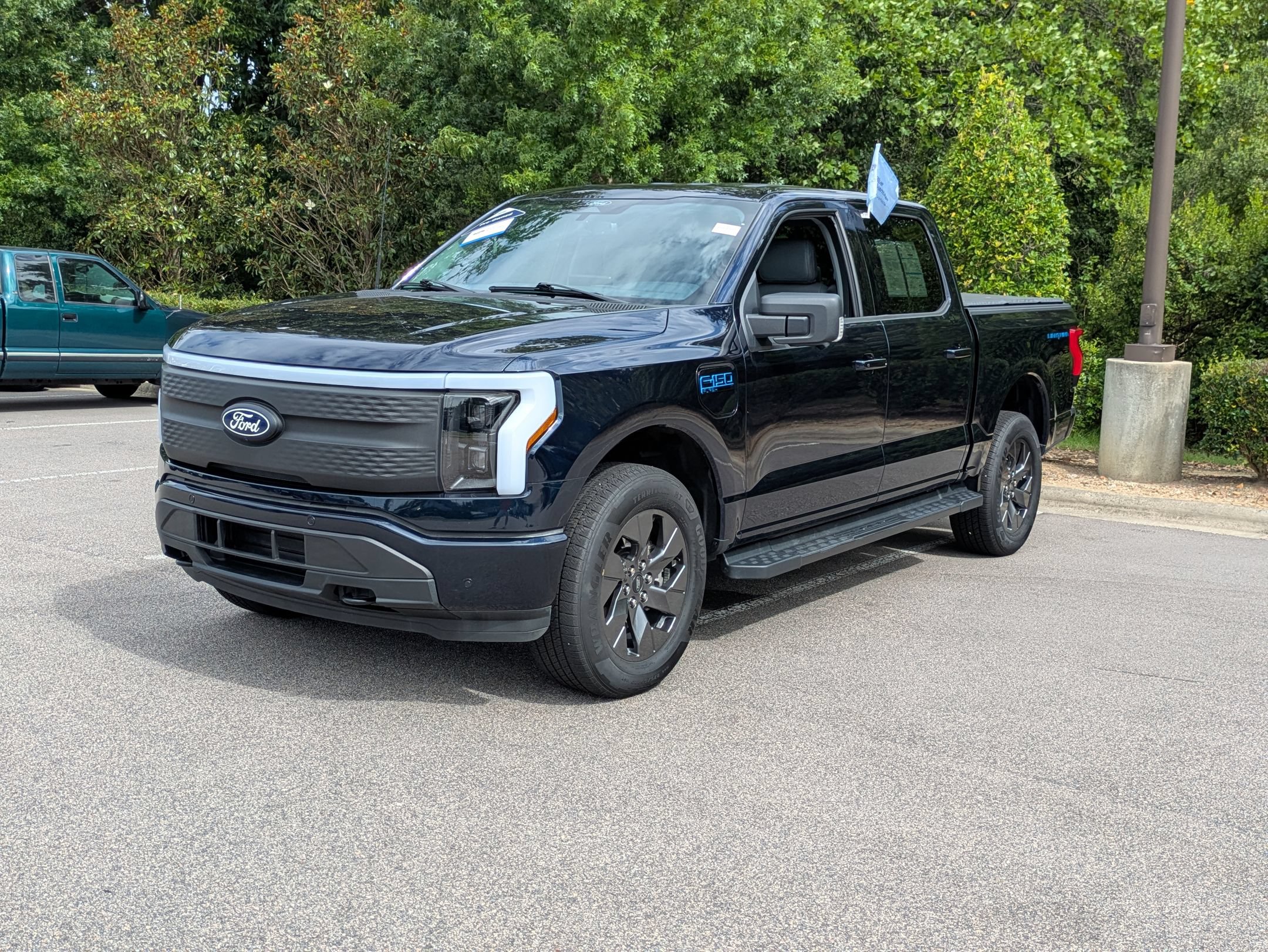 Certified 2025 Ford F150 Lightning Flash AWD/4WD image 8