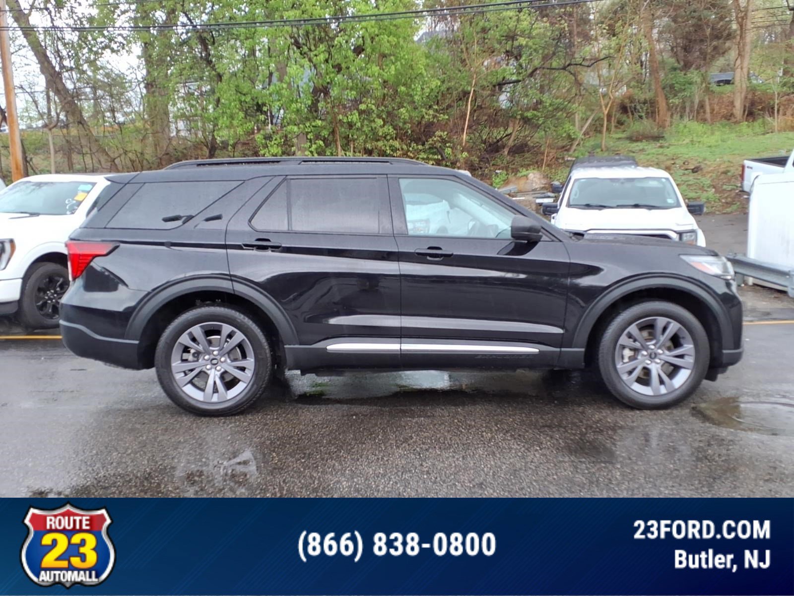 Certified 2025 Ford Explorer Active w/ Active Comfort Package AWD/4WD image 6