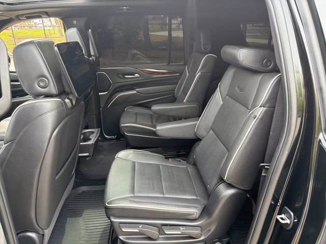 Used 2024 Cadillac Escalade ESV Premium Luxury w/ Performance Package AWD/4WD image 31