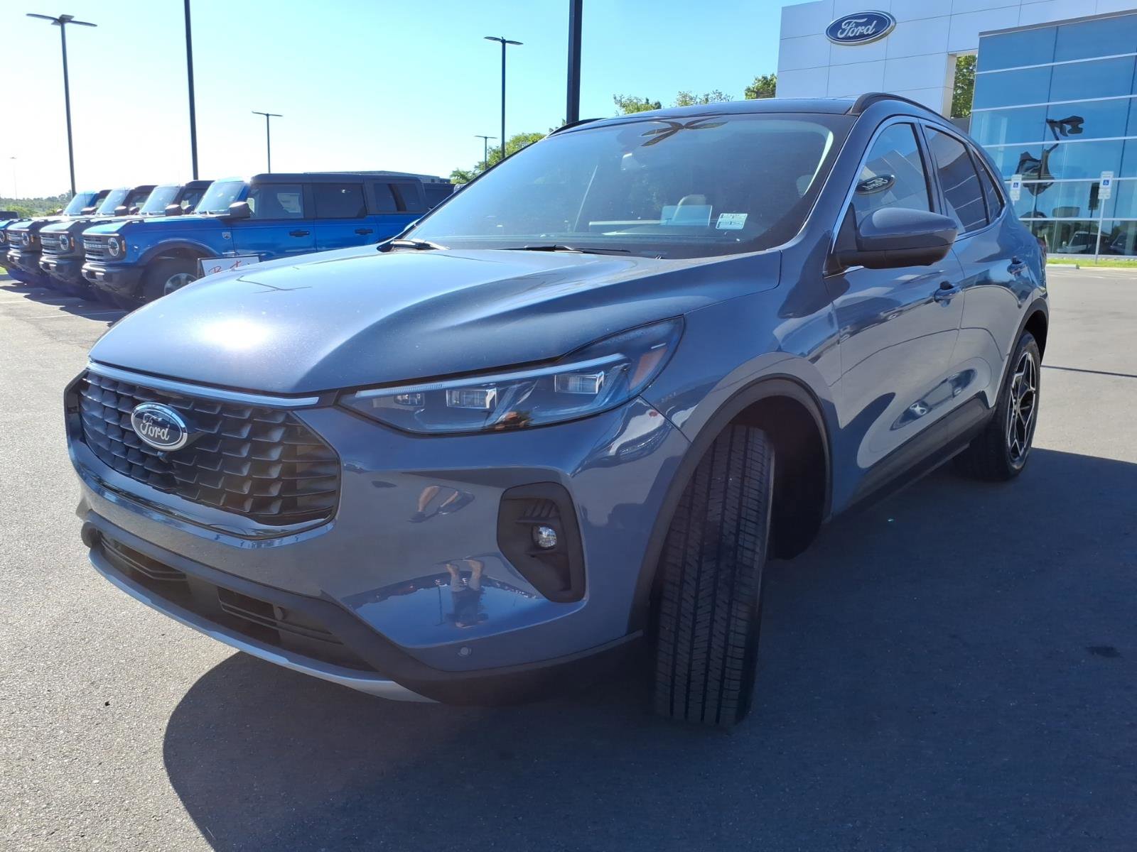 Certified 2026 Ford Escape Platinum w/ Premium Technology Package AWD/4WD image 7