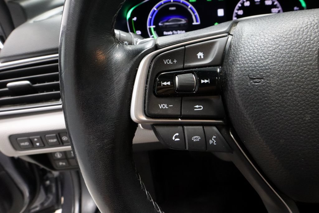 Used 2020 Honda Accord Touring image 27