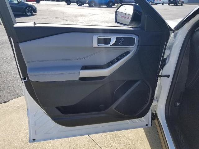Certified 2024 Ford Explorer XLT w/ Equipment Group 202A AWD/4WD image 12