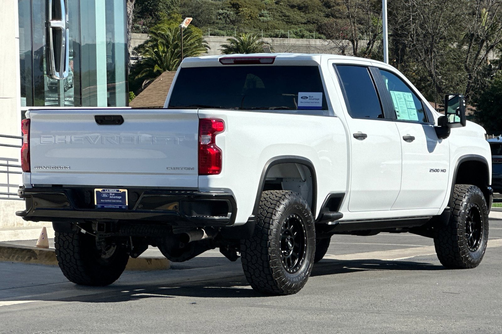 Used 2025 Chevrolet Silverado 2500 Custom w/ Custom Value Package image 3