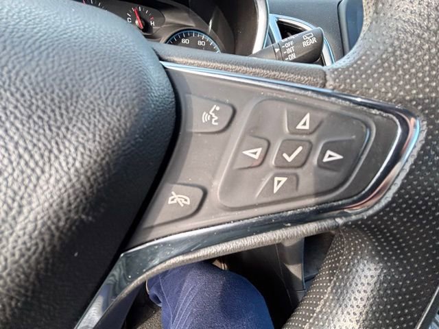 Used 2020 Chevrolet Equinox LS image 13