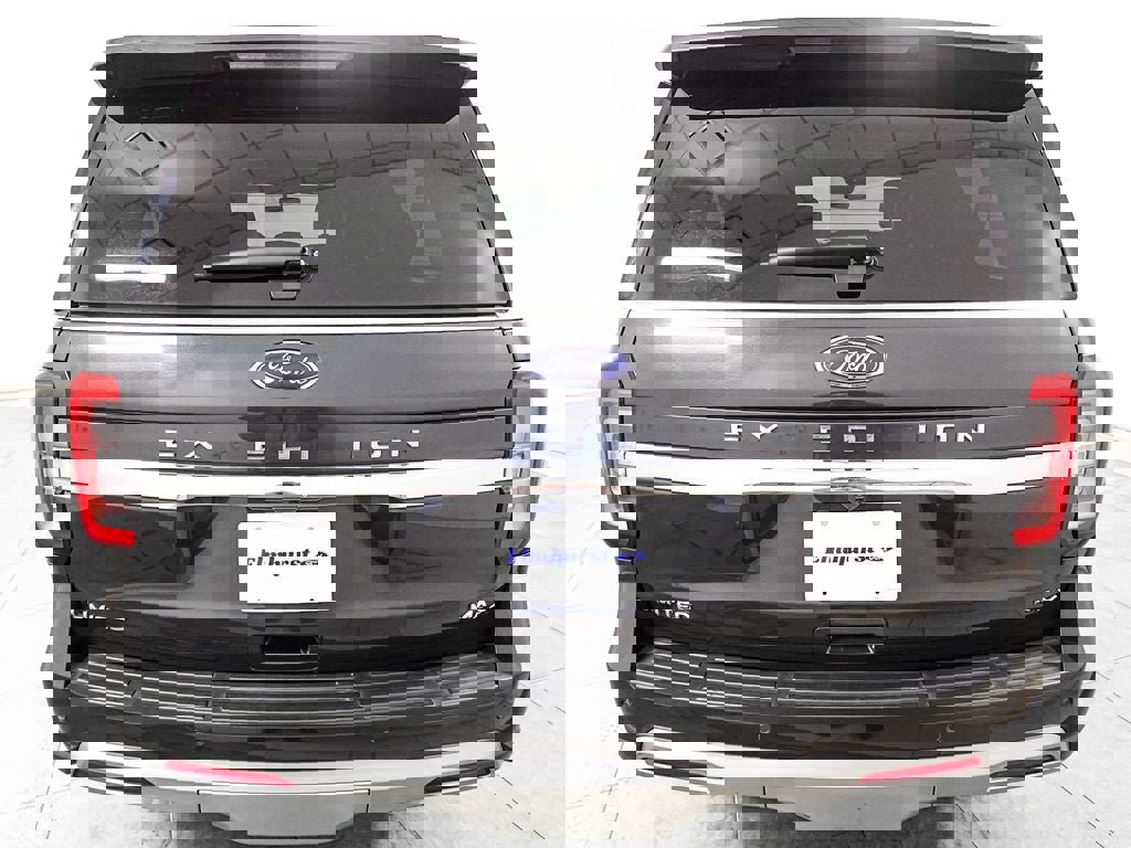 Certified 2023 Ford Expedition Max Limited image 5