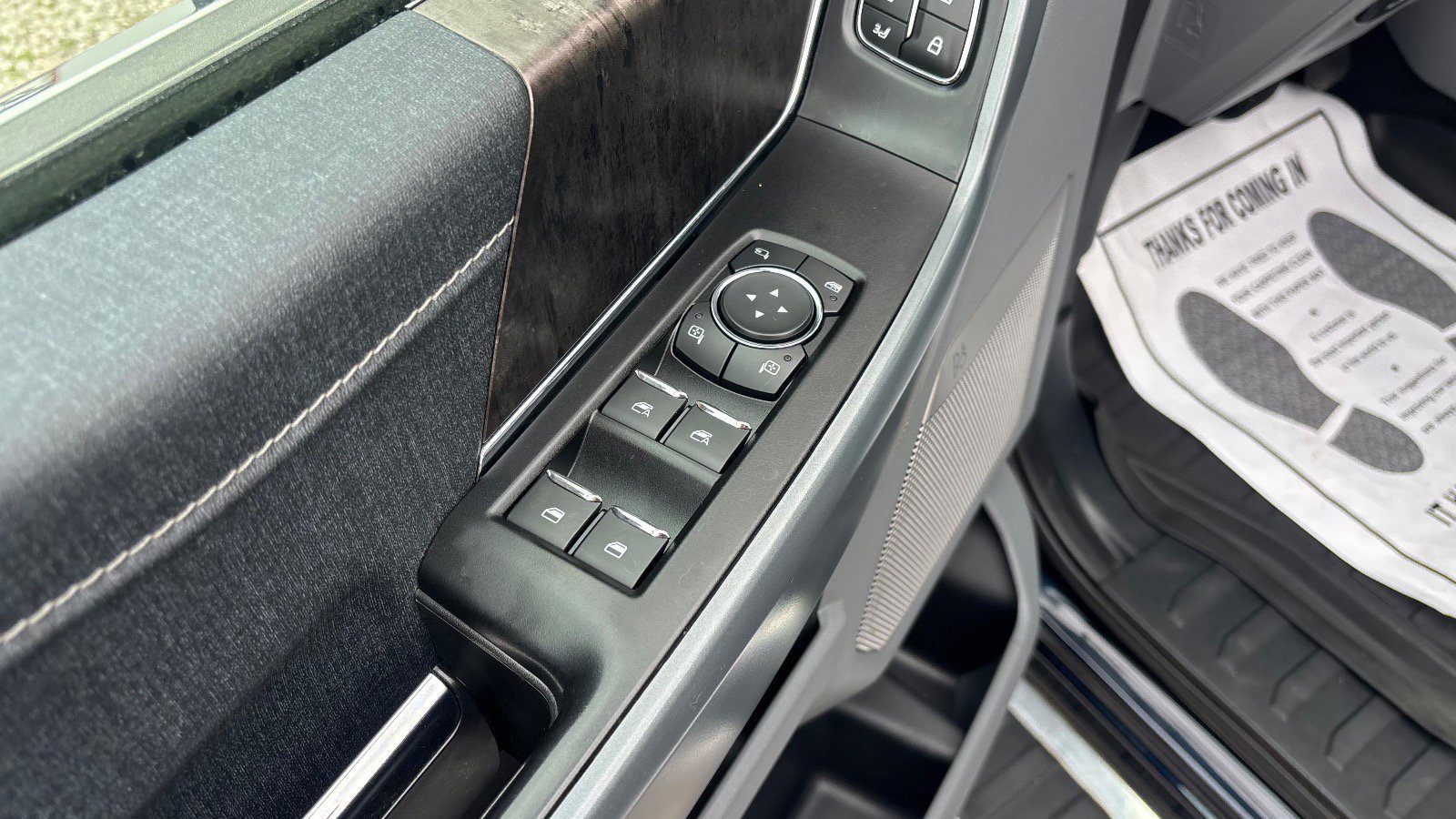 Certified 2022 Ford F150 Lariat w/ Equipment Group 502A High image 28