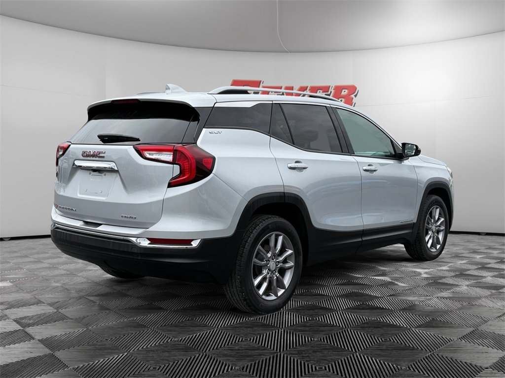 Used 2022 GMC Terrain SLT image 5