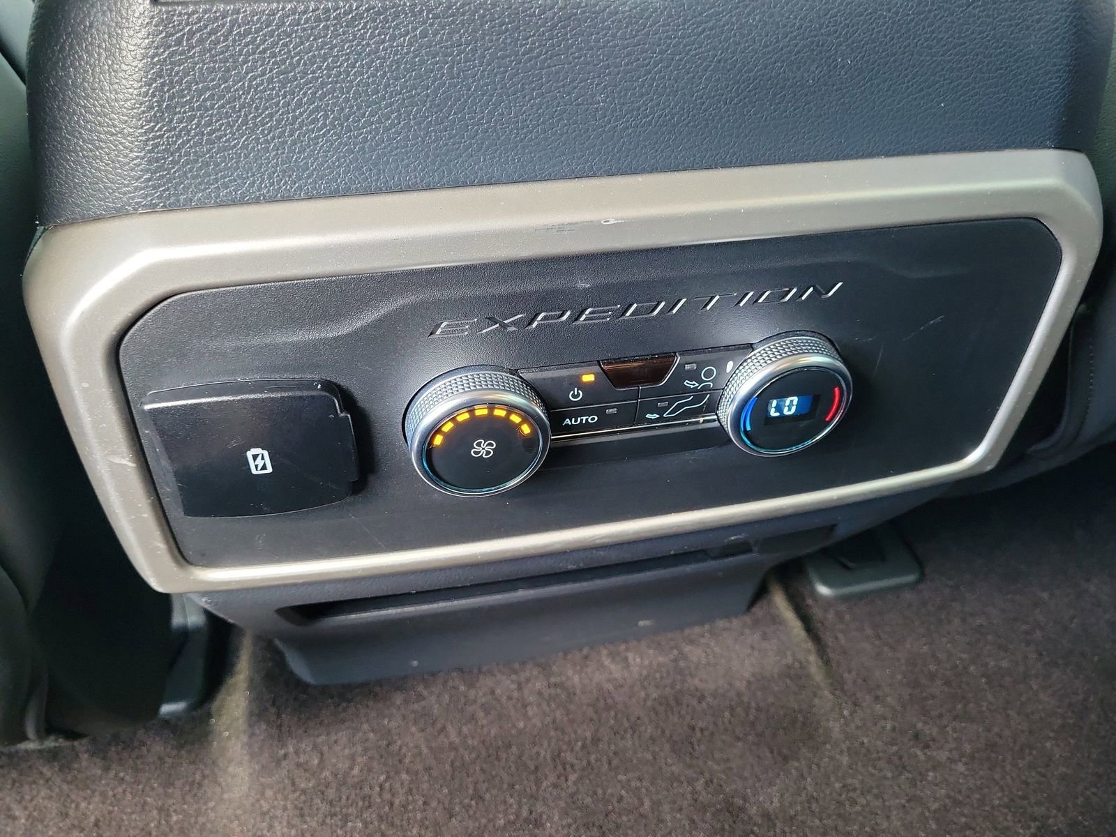 Certified 2023 Ford Expedition XLT RWD image 12