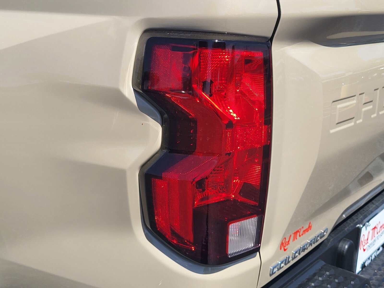 Used 2024 Chevrolet Colorado W/T image 10