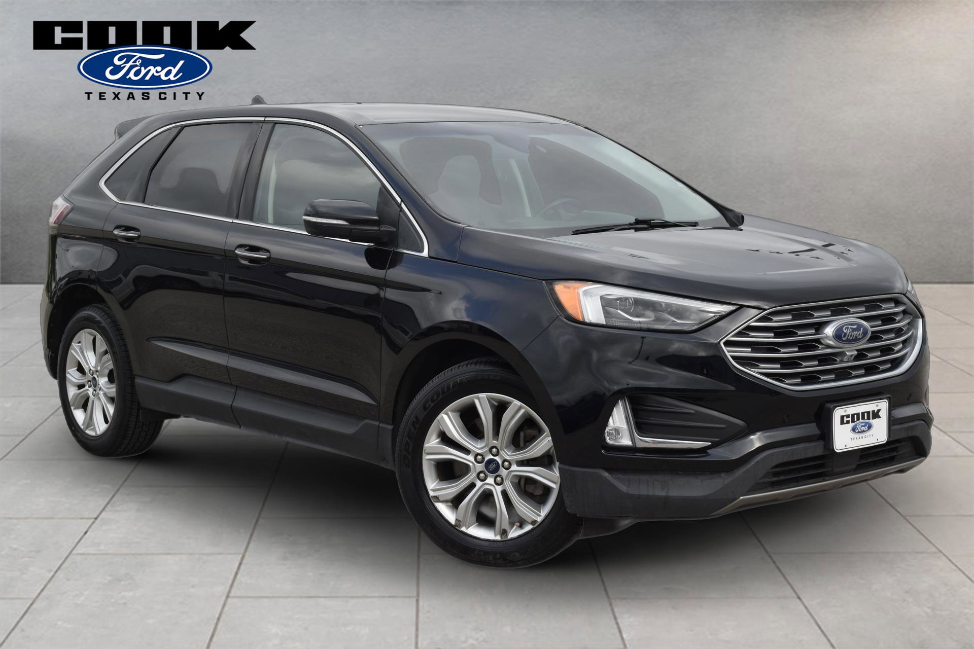 Certified 2022 Ford Edge Titanium w/ Equipment Group 301A AWD/4WD image 3