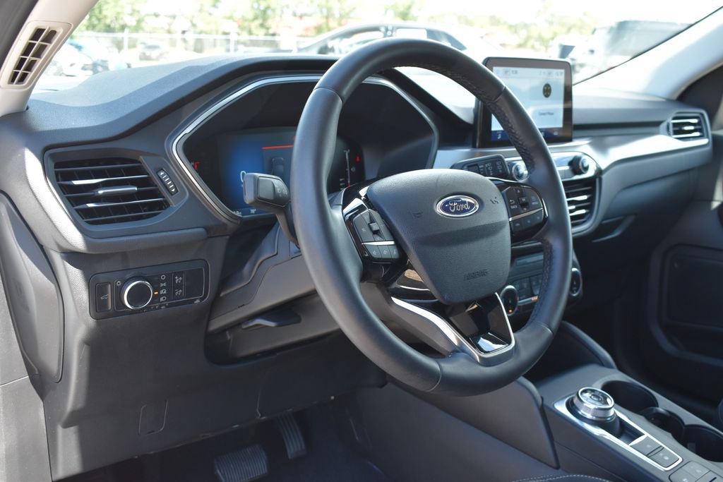 Certified 2023 Ford Escape Active AWD/4WD image 10
